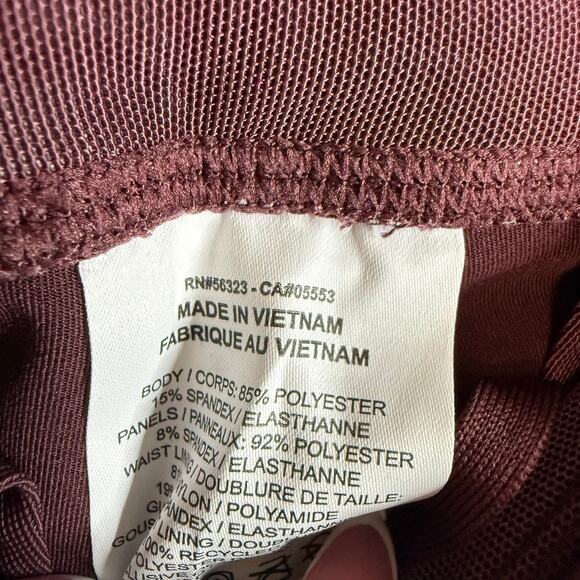 Nike Dri Fit Tight Fit Cropped Leggings Stretch Activewear Maroon Women XL NWT - Picture 4 of 8